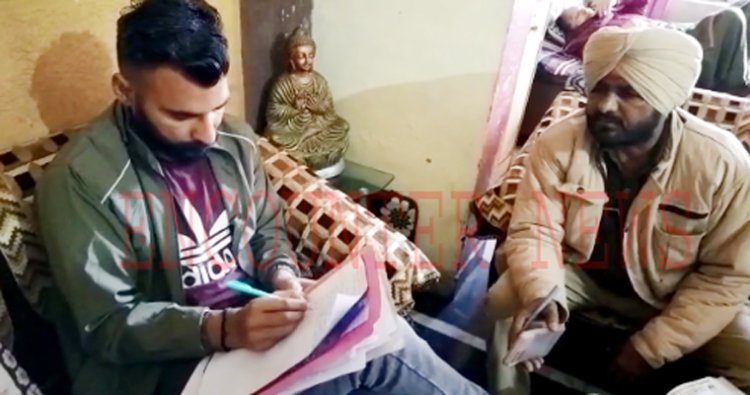 जालंधरः दिन दिहाड़े महिला से बालियां छीनकर लुटेरे फरार, देखें वीडियो