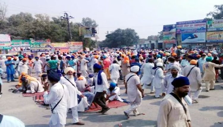 पंजाब कोटकपुरा गोलीकांड: SIT ने कोर्ट में 7 हजार पन्नों की दाखिल की चार्जशीट, बादल सहित कई चर्चित नाम शामिल