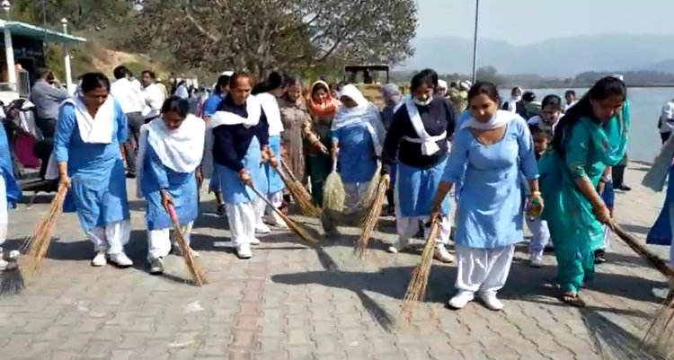पंजाब : संत निरंकारी मिशन ने चलाया सफाई अभियान, देखें वीडियो