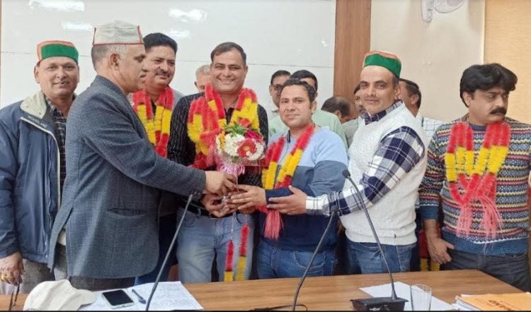 वेटनरी फार्मासिस्ट संघ के जिला प्रधान बने मुकेश कुमार