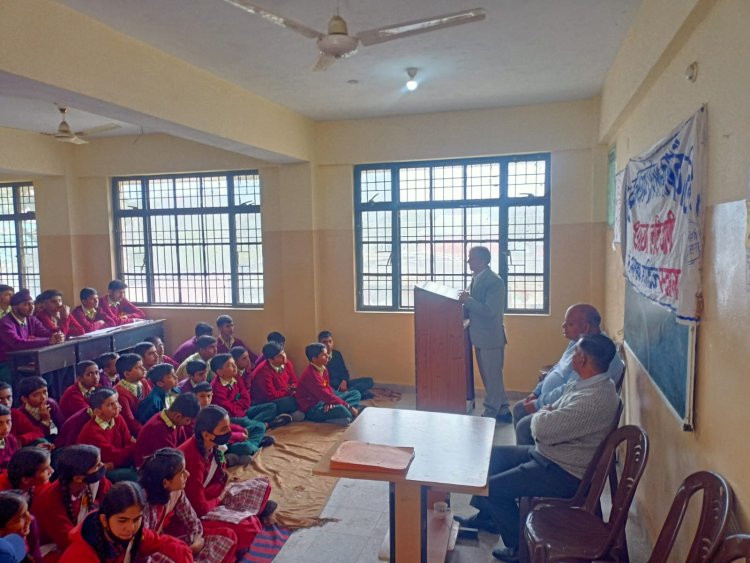 कांगड़ा केंद्रीय सहकारी बैंक लठियानी द्वारा वुधान स्कूल में एक दिवसीय जागरूकता शिविर आयोजित