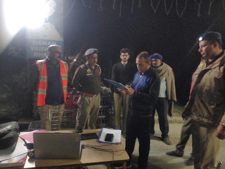 पंजाबः इस इलाके में चली गोलियां, पुलिस ने 2 खोल किए बरामद, देखें वीडियो