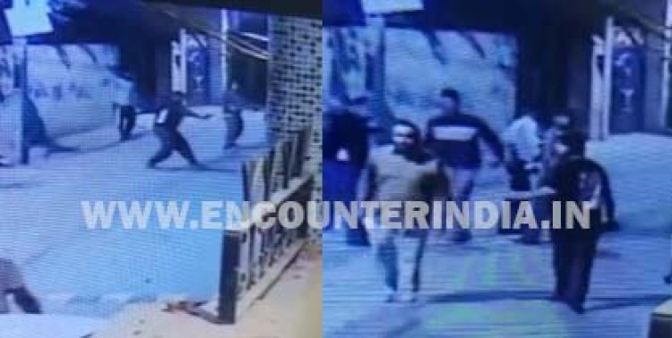पंजाब : पॉश एरिया में 2 गुटों में चली गोलियां और तलवारें, वीडियो वायरल