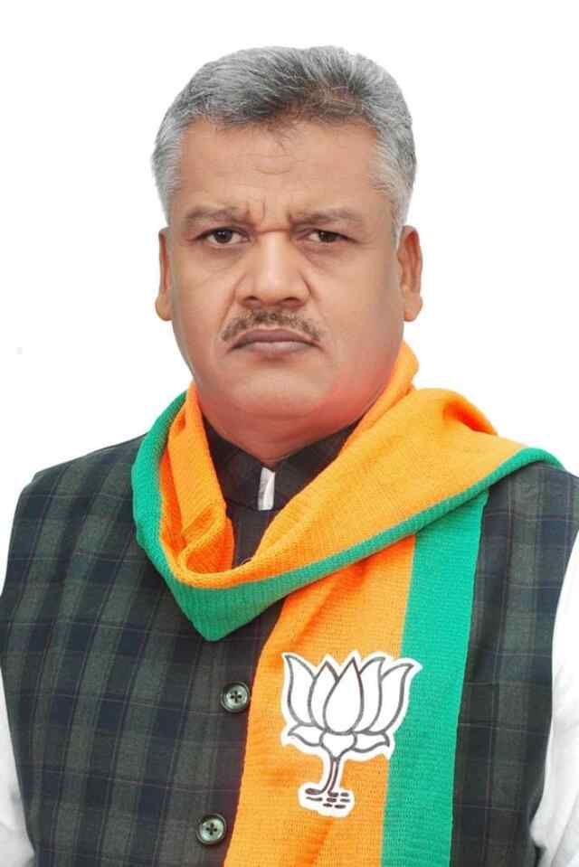 भाजपा महामंत्री रामवीर भट्टी ने शराब के ठेके रात 12 बजे तक खोले जाने के फैसले का किया विरोध