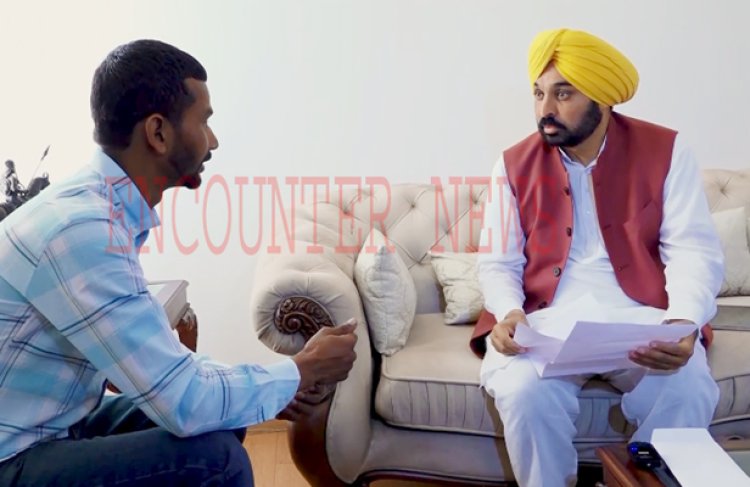 पंजाबः ठेला लगाकर गुजारा करने वाले राष्ट्रीय हॉकी खिलाड़ी को मिली सरकारी नौकरी, देखें वीडियो