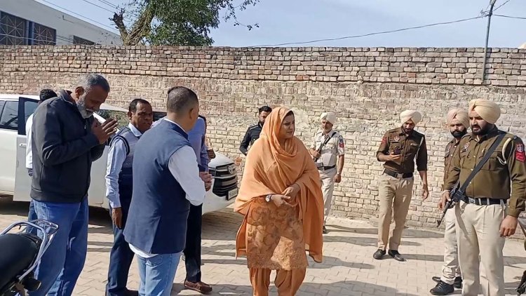 ਪੰਜਾਬ: ਵਿਧਾਇਕ ਇੰਦਰਜੀਤ ਕੌਰ ਮਾਨ ਵੱਲੋਂ ਨਕੋਦਰ ਵਿਚ ਬਣ ਰਹੇ ਸਟੇਡੀਅਮ ਦਾ ਜਾਇਜ਼ ਲਿਆ ਗਿਆ, ਦੇਖੋ ਵੀਡਿਓ