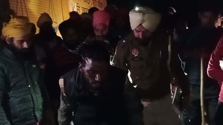 पंजाबः चोरी करके भागे चोरों में से एक को पकड़कर किया पुलिस हवाले, तीन फरार, देखें वीडियो