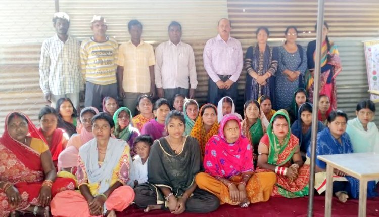 सर्व शिक्षा अभियान के तहत तृतीय सभा में अभिभावकों को जागरूक किया