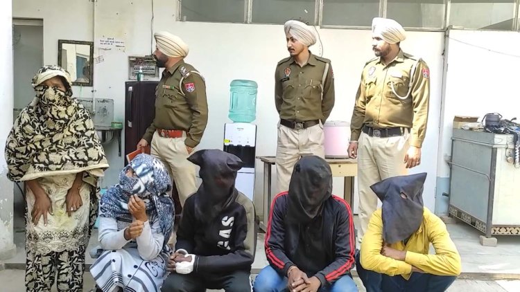 होशियारपुरः दो गुटों में खूनी झड़प में युवक ने कुल्हाड़ी से किया हमला, मौत, देखें वीडियो