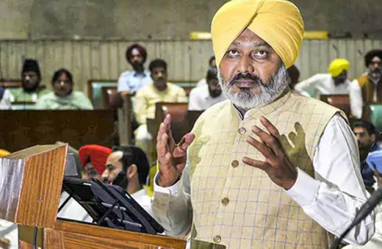 पंजाबः वित्त मंत्री हरपाल चीमा एक लाख 96 हजार 462 करोड़ का बजट कर रहे पेश, देखें LIVE