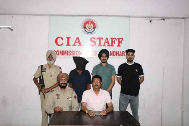 छीना छपटी के मामले में एक गिरफ्तार