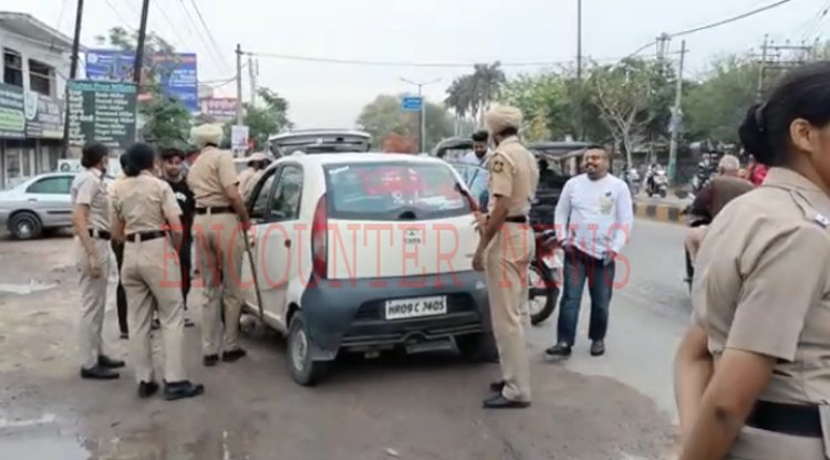जालंधर में भारी फोर्स तैनात, नाकेबंदी कर की जा रही गाड़ियों की चैकिंग, देखें वीडियो