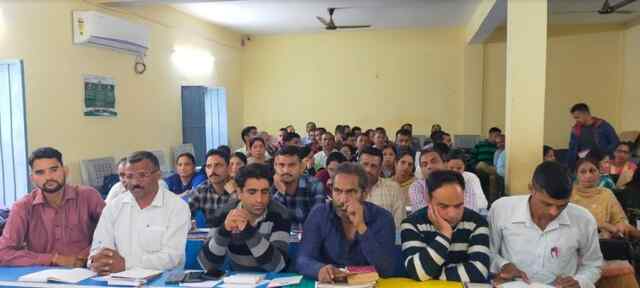 राजकीय माध्यमिक पाठशाला किशनपुरा में बुनियादी साक्षरता व संख्या ज्ञान पर पांच दिवसीय कार्यशाला का आयोजन