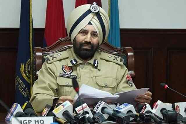 पंजाबः सोशल मीडिया को लेकर IG Sukhchain Gill ने दी चेतावनी, देखें वीडियो