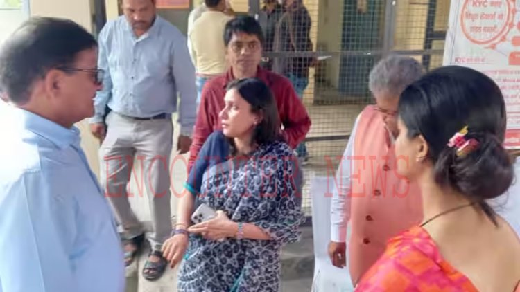 बिजली उपकरण के डेमो के दौरान हुआ ब्लास्ट, बाल-बाल बच गए मंत्री और अफसर 