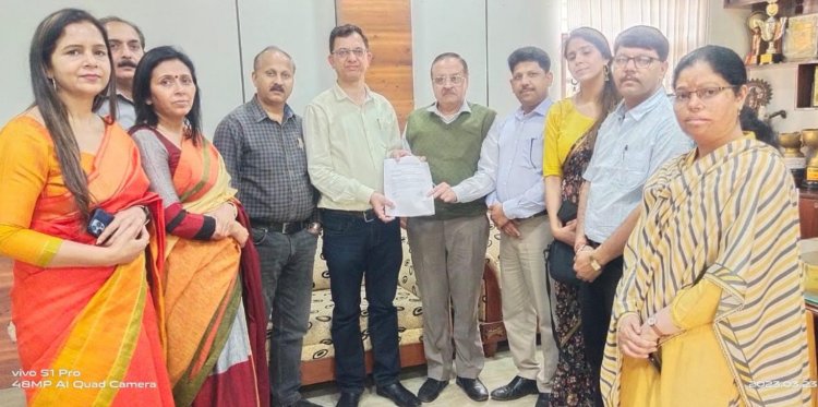 छात्रवृत्ति योजना में ड्यूटी से कॉलेज अध्यापक नाराज