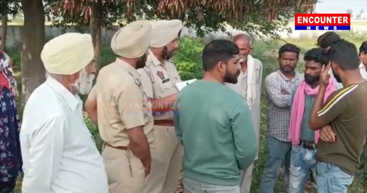 ਪੰਜਾਬ : 3 ਦਿਨ ਪਹਿਲਾਂ ਦਫ਼ਨਾਈ ਮ੍ਰਿਤਕ ਦੇਹ ਨੂੰ ਕਬਰ ਚੌਂ  ਪੋਸਟਮਾਰਟਮ ਲਈ ਕੱਢਿਆ ਬਾਹਰ, ਜਤਾਇਆ ਕਤਲ ਦਾ ਸ਼ੱਕ, ਦੇਖੋ ਵੀਡਿਓ