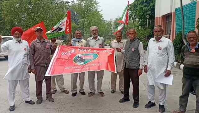 पंजाबः जम्हूरी किसान सभा ने मुख्यमंत्री के नाम सौंपा मांग पत्र, देखें वीडियो