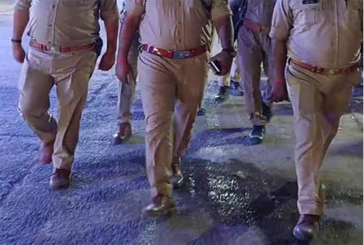 Inspector सहित 12 से अधिक पुलिसकर्मियों के खिलाफ मामला दर्ज