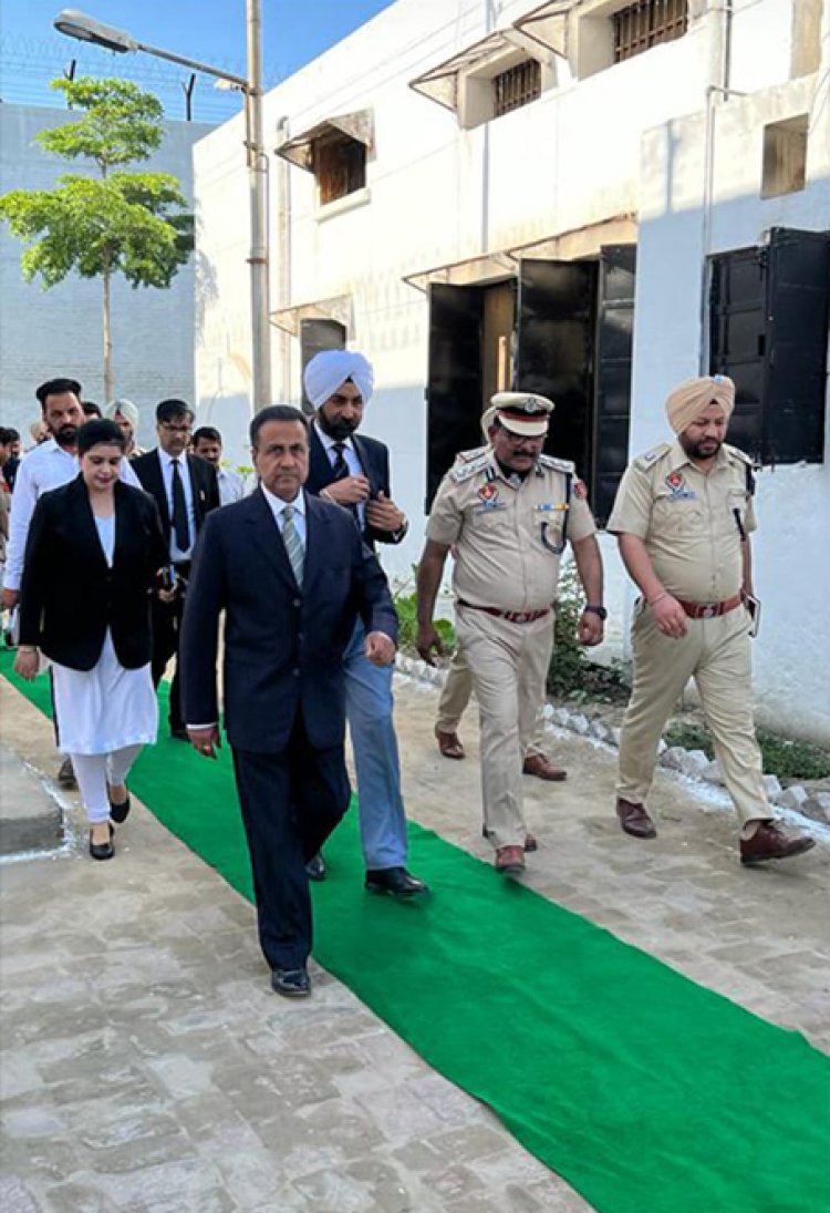 होशियारपुरः केंद्रिय जेल में हाईकोर्ट के जज अरुण पल्ली ने कि सलाना इंस्पेक्शन
