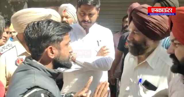 ਪੰਜਾਬ : ਡਿਪੂ ਹੋਲਡਰ ਲੋਕਾਂ ਨੂੰ ਦੇ ਰਿਹਾ ਸੀ ਘੱਟ ਕਣਕ, ਮੌਕੇ ਤੇ ਪੁਹੰਚਿਆ MLA, ਦੇਖੋ ਵੀਡਿਓ
