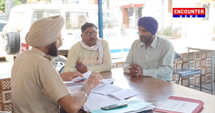 होशियारपुर में इंसानियत शर्मसार! कलयुगी पिता ने बच्चों पर पेट्रोल छिडककर लगाई आग, देखें वीडियो 