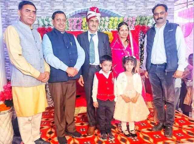 आयुर्वेदा में 36 वर्ष सेवाएं देकर अश्वनी शर्मा हुए सेवानिवृत