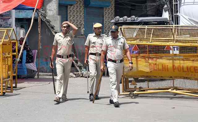 बड़ी ख़बरः सेरआम वकील की गोली मारकर हत्या