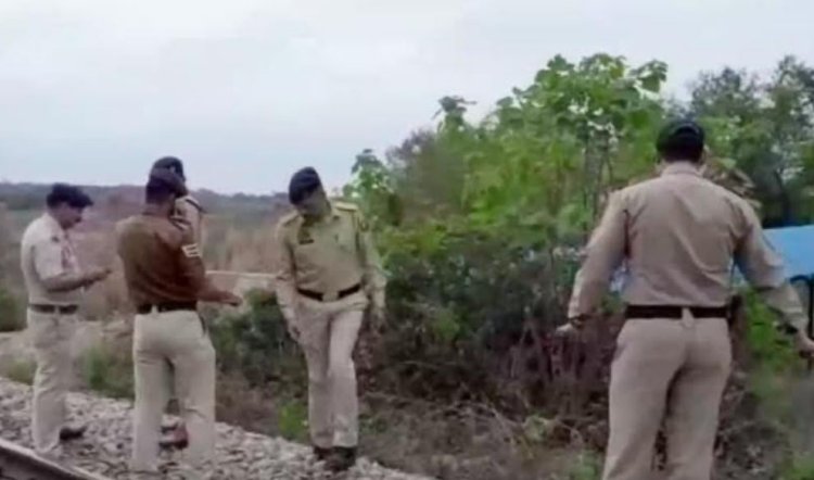 पैसेंजर ट्रेन की चपेट में आने से 42 वर्षीय व्यक्ति की मौत