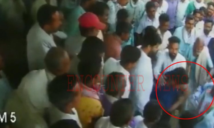 बैंक कर्मचारी को कांग्रेसी MLA ने जड़े थप्पड़, वीडियो वायरल