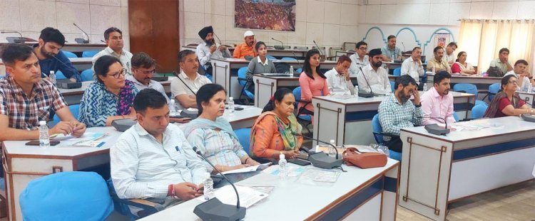 Deputy Commissioner ने 10 बड़ी कंपनियों से की अप्रेंटिसशिप को बढ़ावा देने की अपील