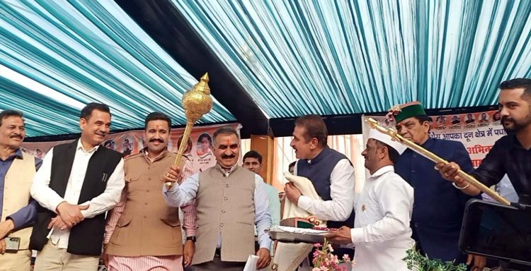मुख्यमंत्री ने दून में एसडीएम और ब्लाक कार्यालय अक्तूबर से खोलने की करी घोषणा, देखें वीडियो