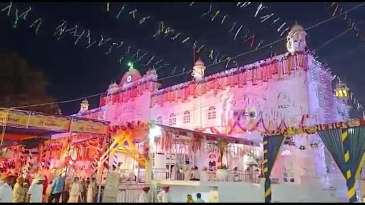 ਪੰਜਾਬ : ਵਿਸਾਖੀ ਤੇ ਸ਼੍ਰੀ ਕੇਸਗੜ੍ਹ ਸਾਹਿਬ ਵਿਖੇ ਉਮੜਿਆ ਸੰਗਤਾਂ ਦਾ ਸੈਲਾਬ, ਦੇਖੋ ਵੀਡਿਓ 