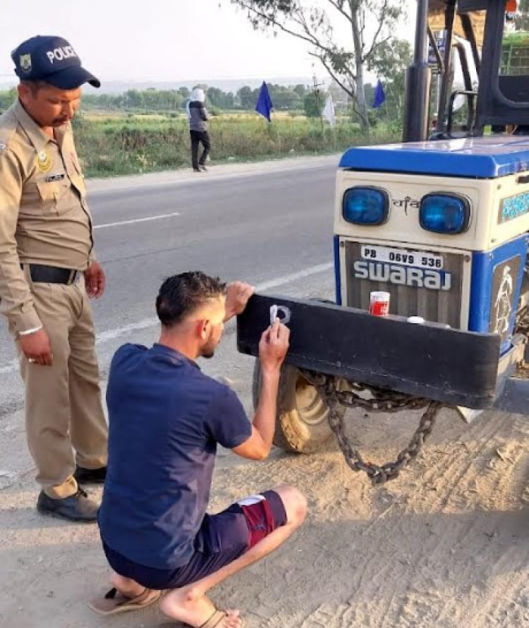 हरोली पुलिस आप्रेशन विजिवल नम्बर प्लेट अभियान मे लाई तेजी, कई गाड़ियों में अंकित किए नंबर