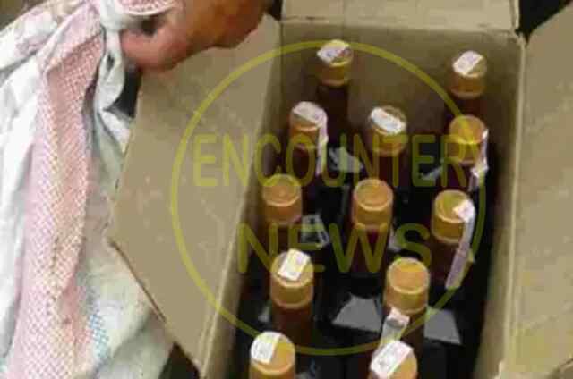 पुलिस ने की अवैध शराब बरामद, भाजपा नेता सहित दो गिरफ्तार