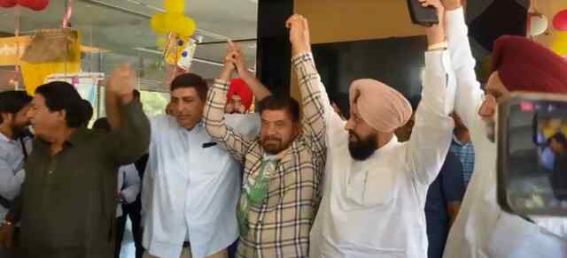 जालधरः आप को बड़ा झटका, सुरिंदर चौधरी ने फिर थामा कांग्रेस का दामन, देखें Live