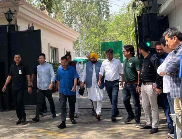 पंजाब के कैबिनेट मंत्री और विधायकों  का दिल्ली में प्रदर्शन, देखें वीडियो