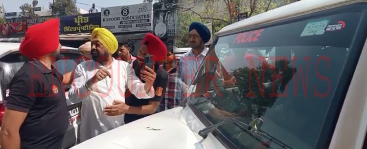 जालंधरः सुशील रिंकू के रोड शो दौरान दूसरी बार हंगामा, पैदल जा रहे कार्यकर्ता पर सरकारी कर्मी द्वारा गाड़ी चढ़ाने के लगे आरोप, हुआ भारी हंगामा, देखें वीडियो