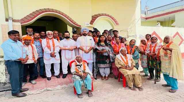 जालंधरः सरपंच और पंच सहित कई कार्यकर्ता भाजपा में शामिल