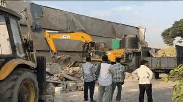 शिव शक्ति राइस मिल की इमारत गिरी, 4 की मौत, रेस्क्यू ऑपरेशन जारी