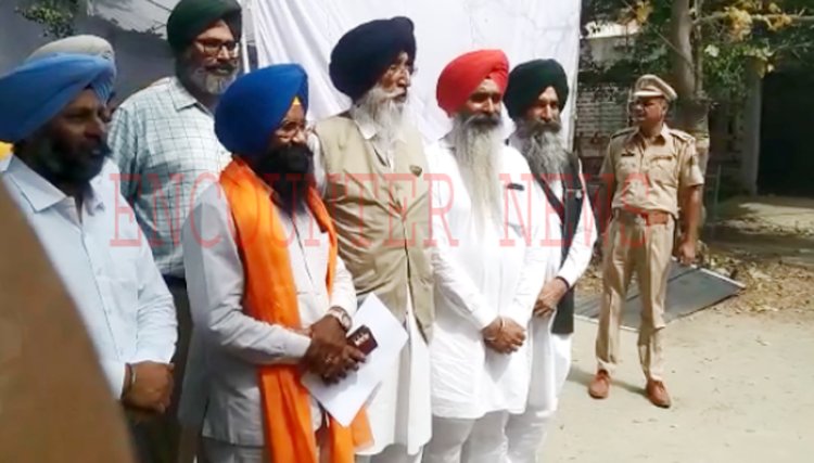 जालंधरः शिरोमणि अकाली दल अमृतसर के उम्मीदवार गुरजंट सिंह कट्टू के साथ नामांकन भरने पहुंचे सिमरजीत मान, देखें वीडियो
