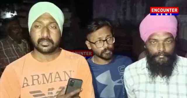 ਪੰਜਾਬ : ਵਿਦੇਸ਼ ਭੇਜਣ ਦੇ ਨਾਮ ਤੇ ਮਾਰੀ ਲੱਖਾਂ ਦੀ ਠੱਗੀ, ਨੌਜਵਾਨਾਂ ਨੇ ਫੜ ਖੜਿਆ ਥਾਣੇ, ਦੇਖੋ ਵੀਡਿਓ