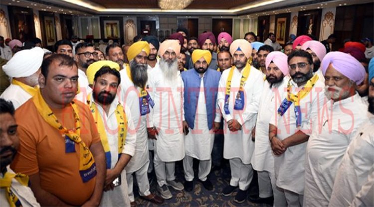 जालंधरः कांग्रेस को बड़ा झटका, राणा गुरजीत के भतीजे सहित कई कार्यकर्ता आप में शामिल
