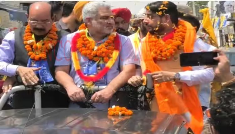 जालंधरः कैबिनेट मंत्री लाल चंद कटारुचक, शीतल अंगुराल के साथ रिंकू ने निकाला रोड शो, देखें Live