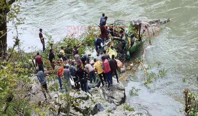 बड़ी खबर: सेना का ध्रुव हेलीकॉप्टर हुआ दुर्घटनाग्रस्त, 3 लोग थे सवार