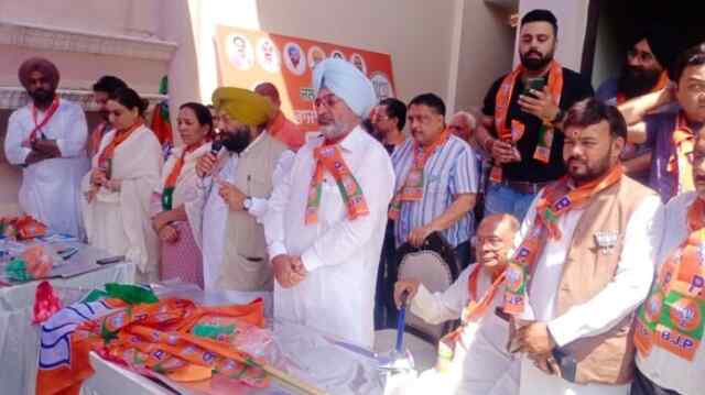 लोकसभा उपचुनाव को लेकर बीजेपी के सीनियर नेता वेद प्रकाश कोहली ने किया जन सभा का आयोजन
