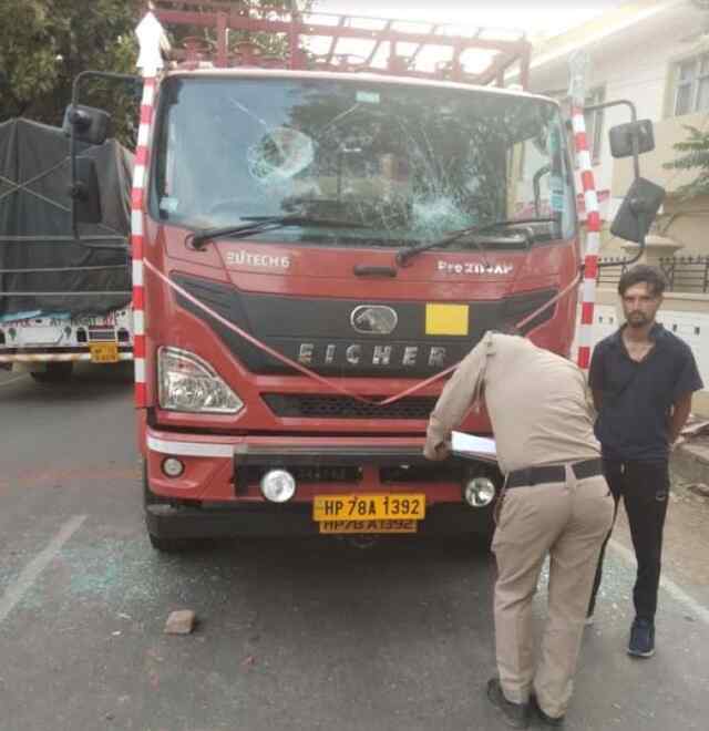 गैस आपूर्ति करने जा रहे ट्रक चालक से मारपीट, अज्ञात लोगों पर मामला दर्ज