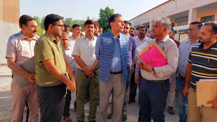मुख्य सचिव प्रबोध सक्सेना ने किया कौशल विकास एवं प्रशिक्षण केंद्र पालकवाह का दौरा