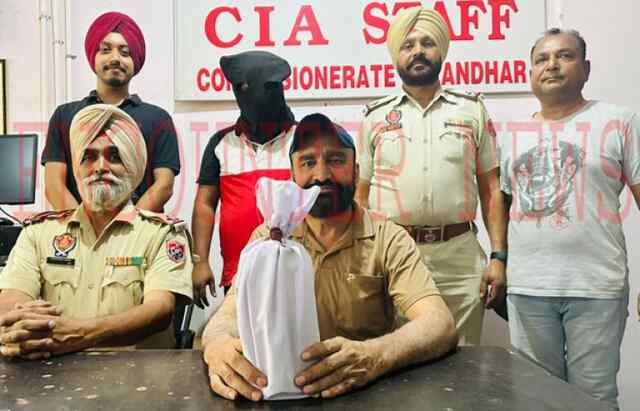 जालंधरः हेरोइन के साथ 2 गिरफ़्तार, एक महिला शामिल