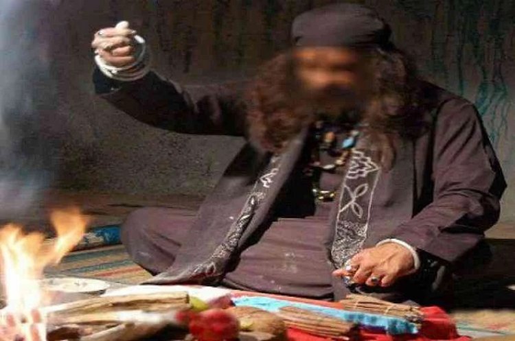 खेत में 20 वर्षीय युवती की मिली लाश, तांत्रिक गिरफ्तार